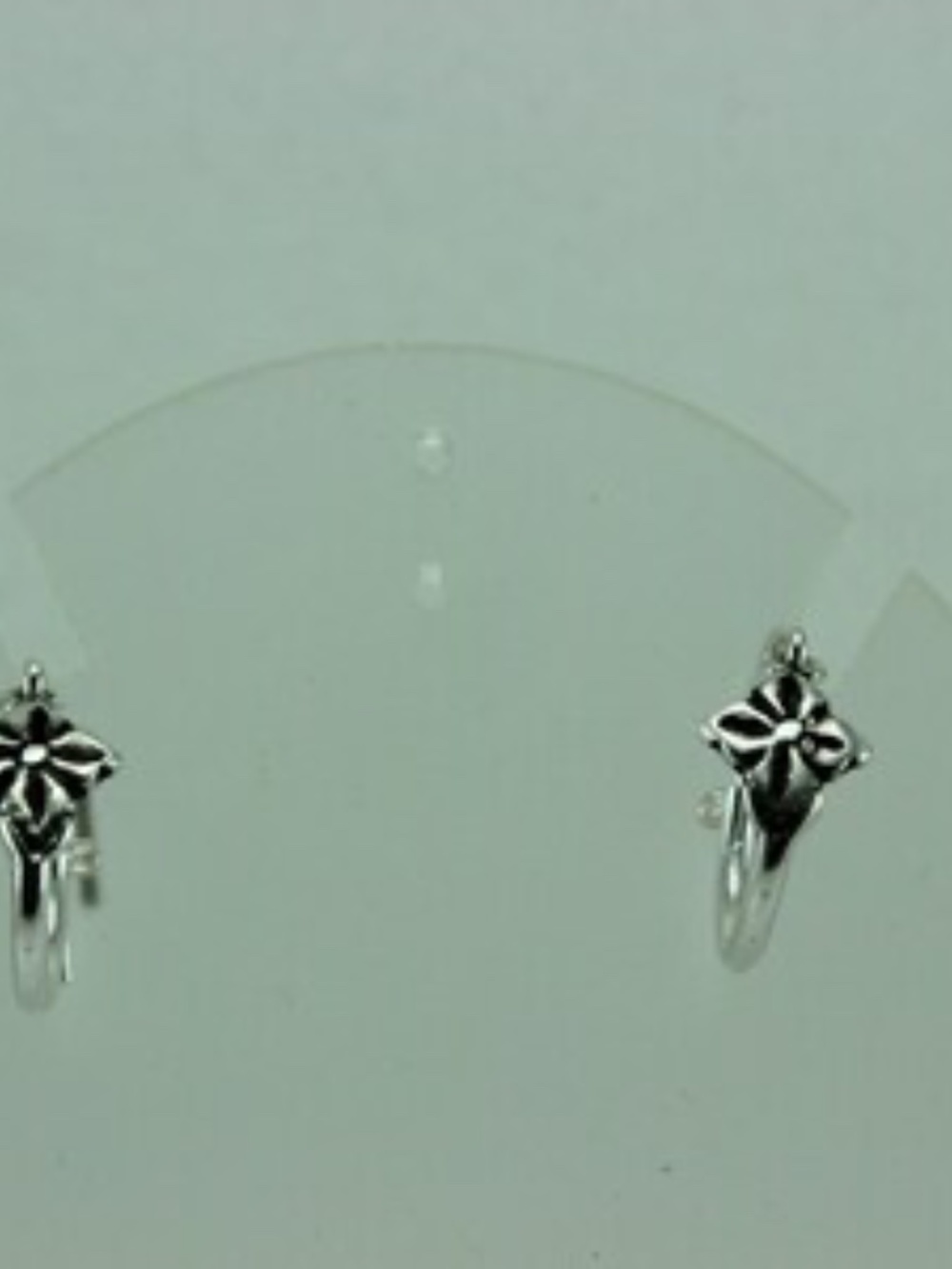 Silver hoop earring - Picture 6 of 6